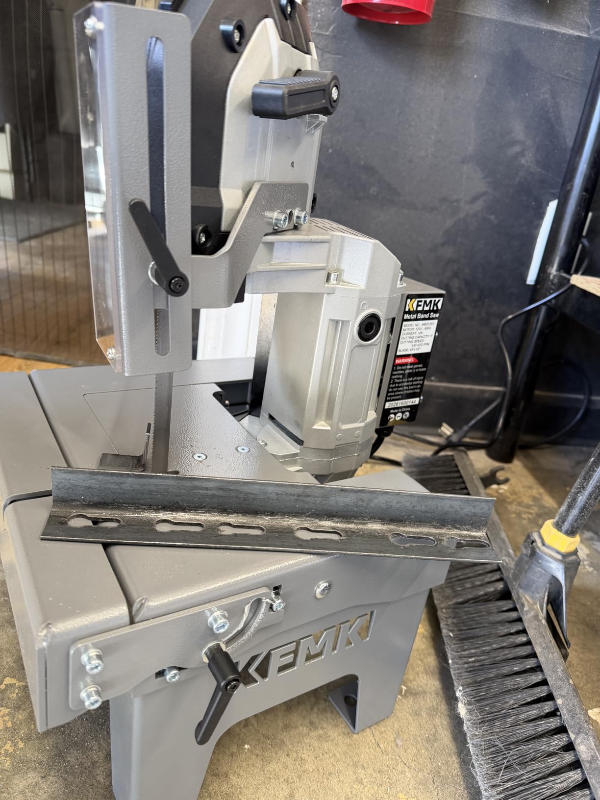 Tabletop Band Saw, 5-Inch Cutting, 137-472 FPM, 10A Motor Metal Bandsaw | Variable Speed, LED spotlight customer photo 1