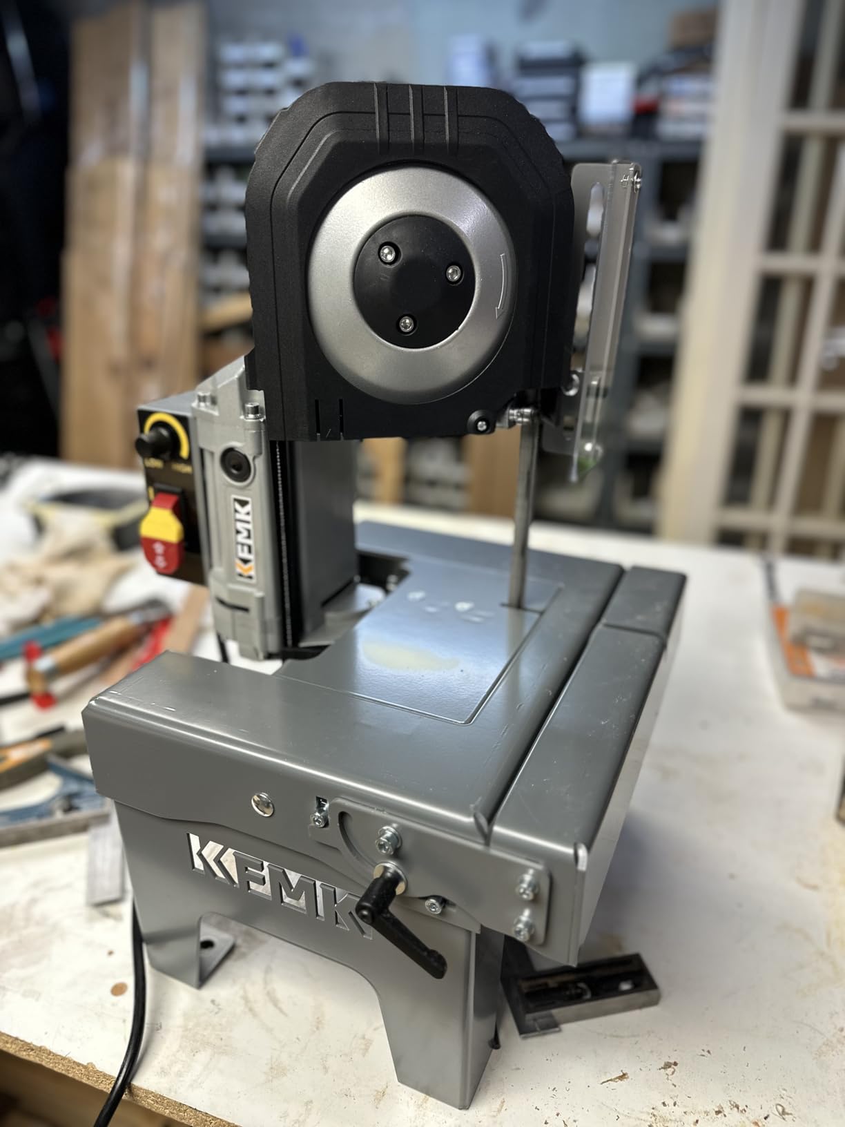 Tabletop Band Saw, 5-Inch Cutting, 137-472 FPM, 10A Motor Metal Bandsaw | Variable Speed, LED spotlight customer photo 2