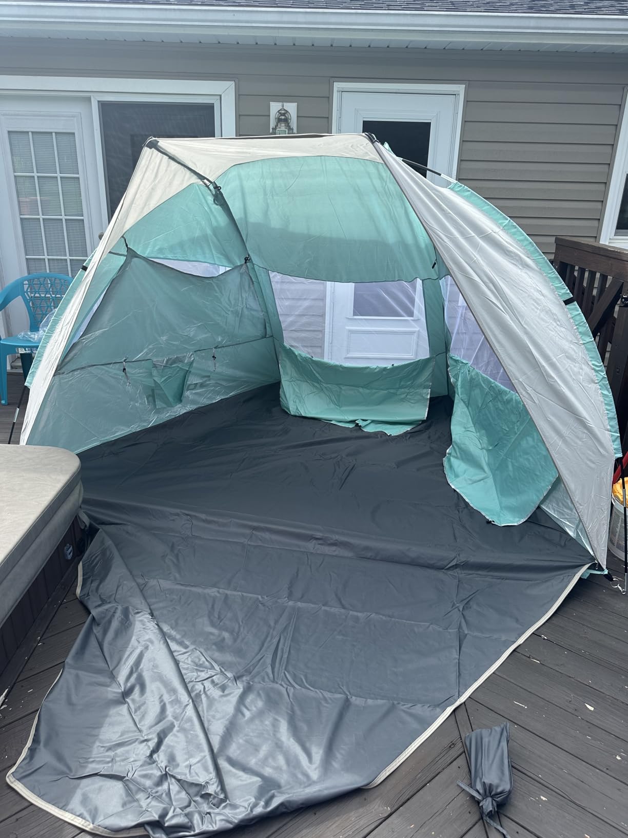 Gorich Portable Beach Tent for 3/4-5/6-7 Person with UPF 50+ UV Protection, Lightweight & Foldable Sun Shelter with 5 Sand Bags, Easy Setup Windproof Beach Umbrella Sun Shade customer photo 2
