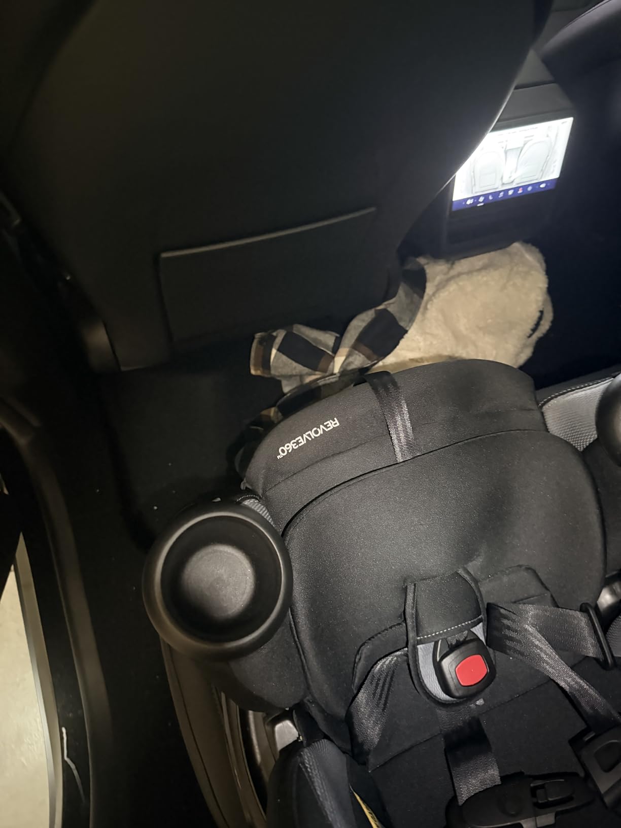 Evenflo Revolve360 Extend All-in-One Rotating Car Seat | with Quick Clean Cover, Rear-Facing, Forward-Facing, Highback Booster Mode, Infant to 12 Years (Revere Gray) customer photo 1