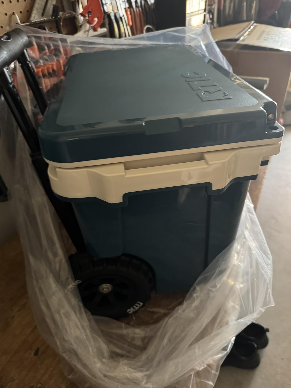 RTIC 22 QT Ultra-Light Wheeled Cooler with Handle | Wheeled Ice Chest Box for Beach, Drink, Beverage, Camping, Picnic, Fishing, Boat and Barbecue customer photo 2