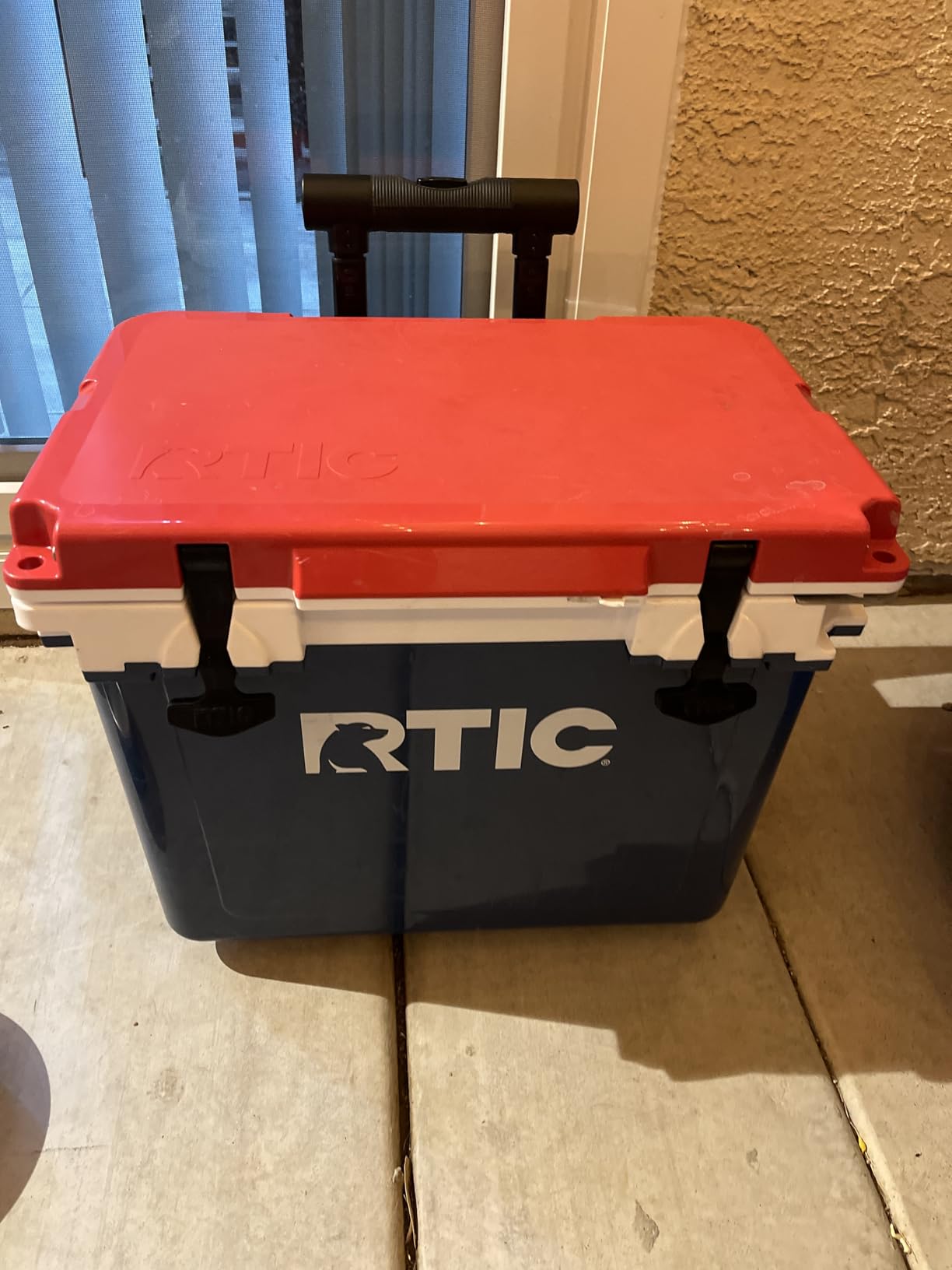 RTIC 22 QT Ultra-Light Wheeled Cooler with Handle | Wheeled Ice Chest Box for Beach, Camping, Picnic, Fishing customer photo 1
