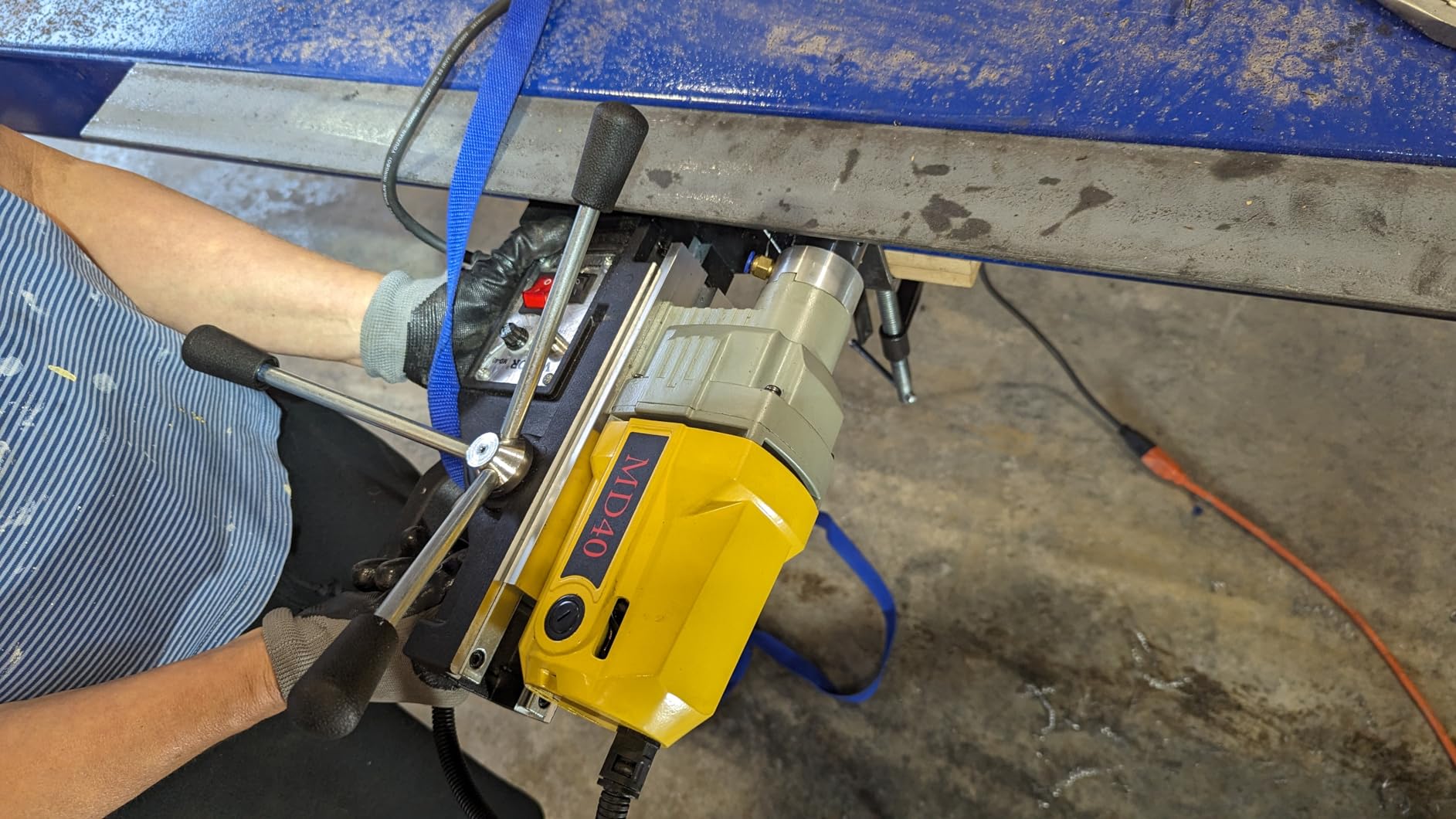 VEVOR Magnetic Drill, 1450W Motor 2 in Boring Diameter, 2878 lbf Electric Mag Drill Press, with 6 Coring Bits, Variable Speed customer photo 2