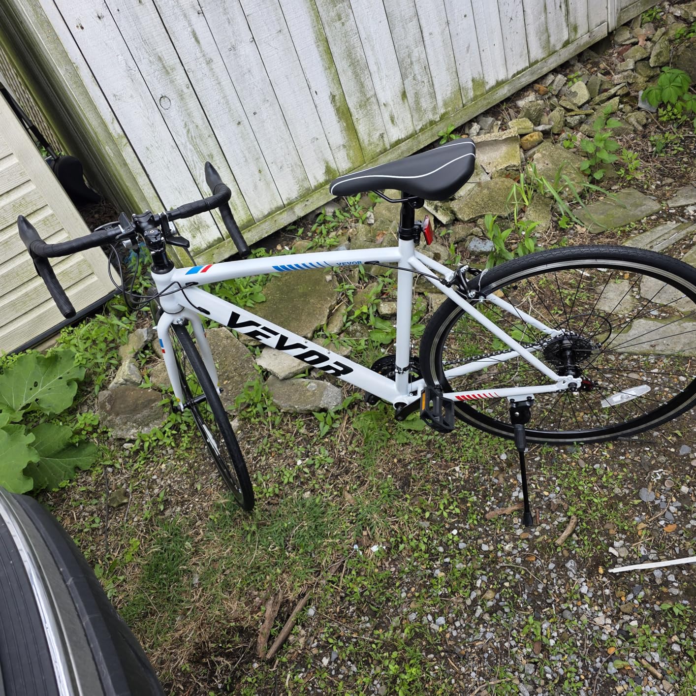 VEVOR Road Bike, 700C Wheels Racing Bike, Shimano Drivetrain City Commuter Road Bicycle, Urban Adult Sport Bicycle with Drop Bar customer photo 1