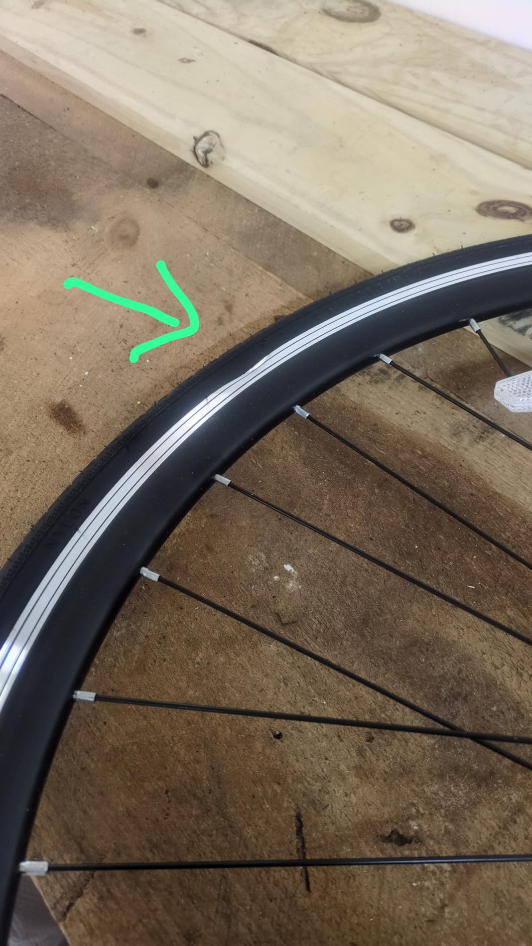 VEVOR Road Bike, 700C Wheels Racing Bike, Shimano Drivetrain City Commuter Road Bicycle, Urban Adult Sport Bicycle with Drop Bar customer photo 2