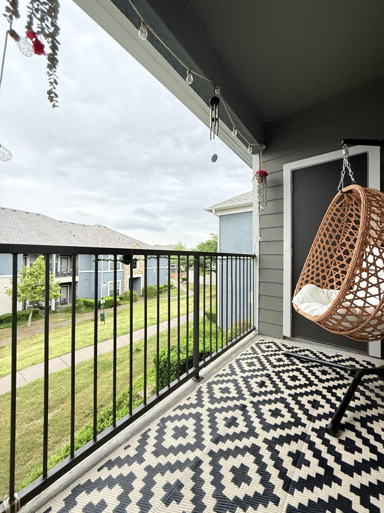 LEX CRAFT Egg Chair with Stand, Patio Wicker Hanging Chair, Hammock Swing Chair, 350LBS Capacity for Bedroom, Balcony, Garden (YE-BE) customer photo 2