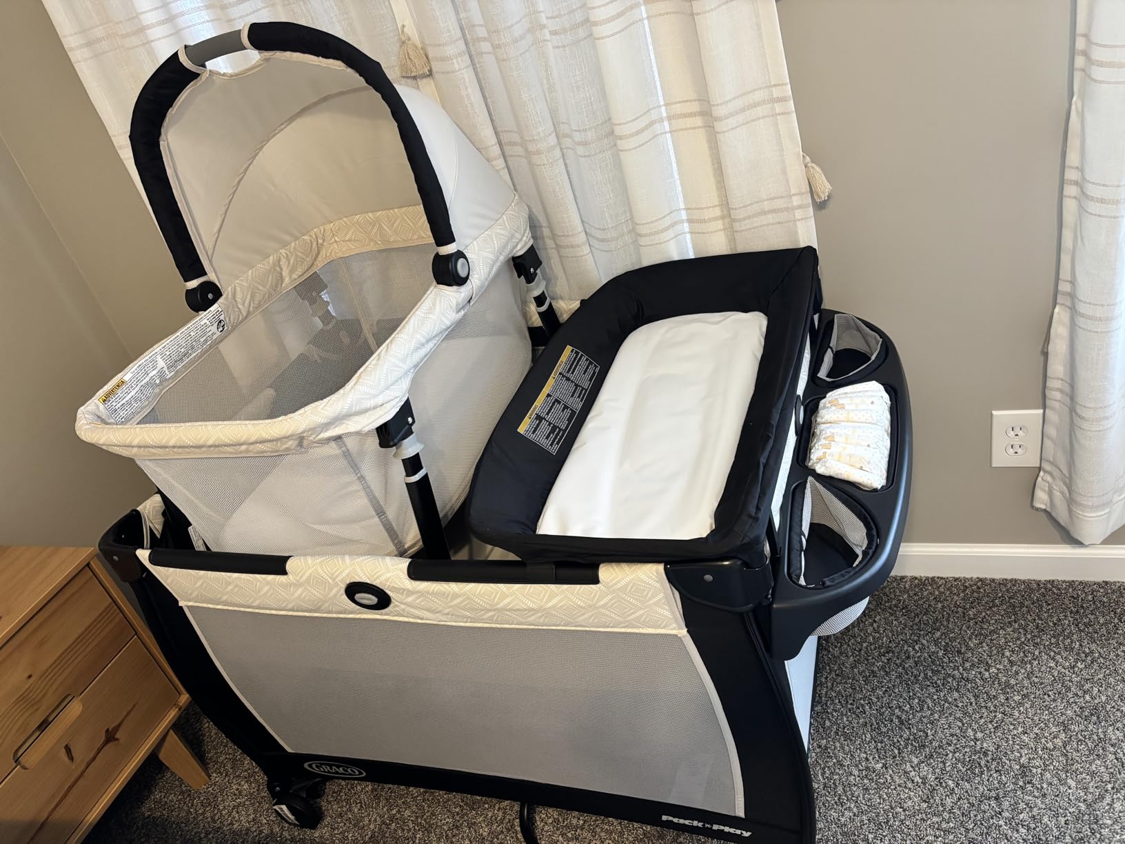 Graco Pack n' Play Close2Baby Playard with Baby Bassinet, Changing Table, Portable Infant Seat, Milan customer photo 2