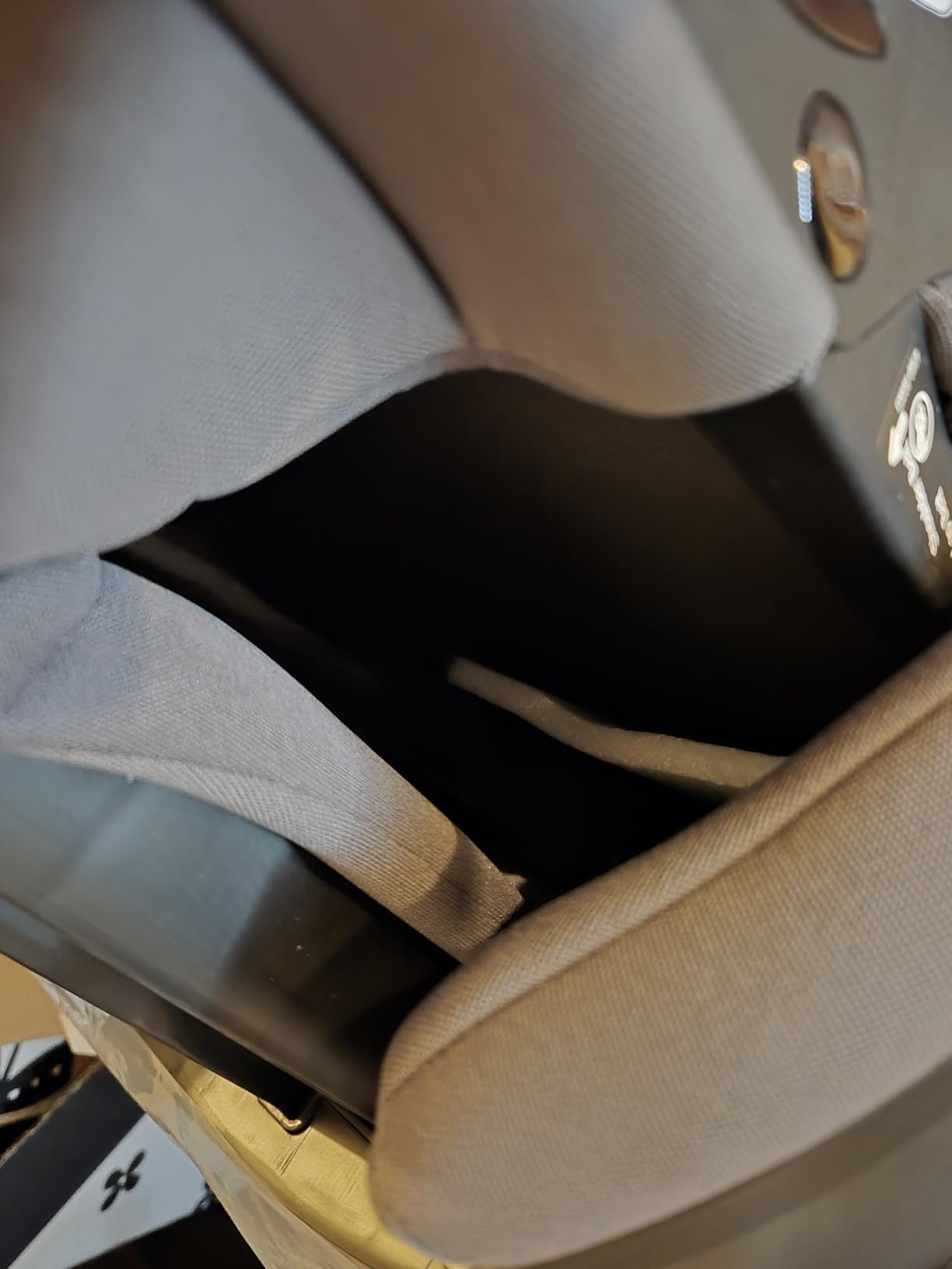 Maxi-Cosi Tanza Belt-Positioning Booster Car Seat with Back, Foldable Car Seat, SeaDrift customer photo 1