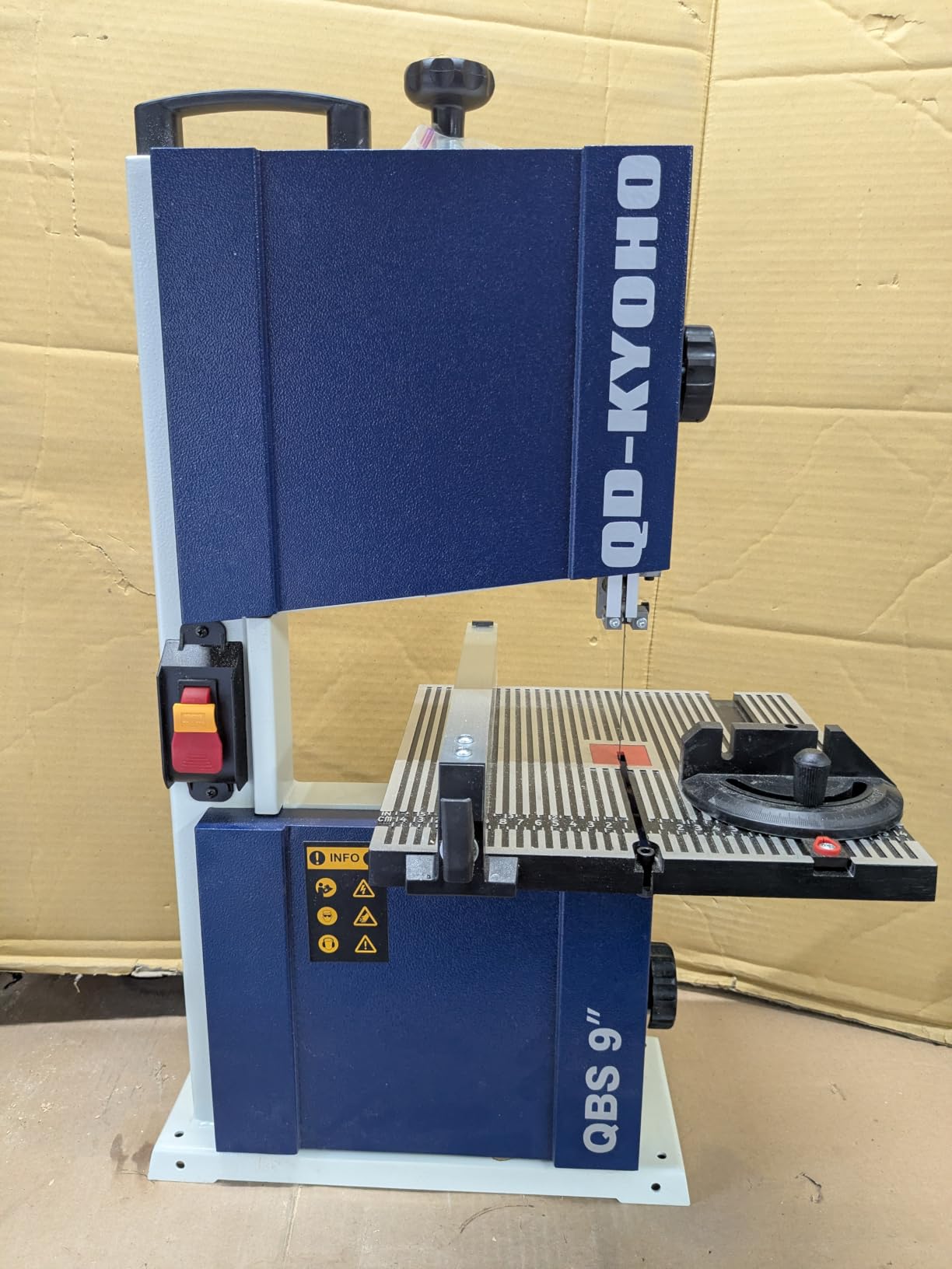 Band Saw, Portable 9-Inch Bandsaw for Woodworking, 2526 FPM Benchtop, 1/3 HP(output), 120 V 2.5-Amp Motor, Band Saws with Cast-Aluminum Worktable with Scale, Steel Bandsaws with Miter Gaug customer photo 1