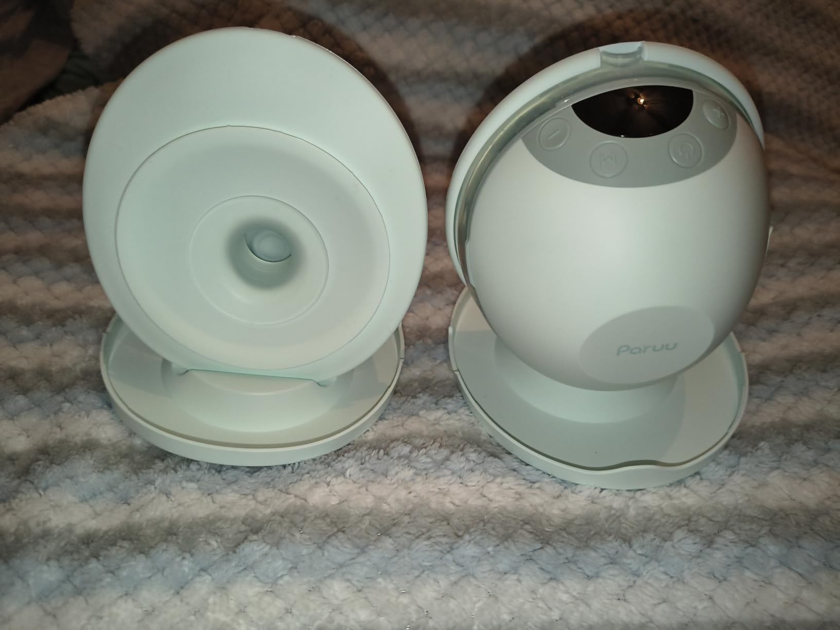 Paruu P20 Hands-Free Wearable Electric Breast Pump - 4 Modes & 12 Suction Levels, 19/21/24mm Double-Sealed Flanges, Visible Milk Volume & Pumping Time, Lightweight Portable (2 Pack, Light Green) customer photo 2