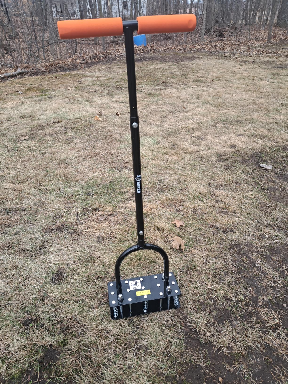 Saker Manual Lawn Aerator Tool with 15 Iron Spikes Black | Double-Layer Soil-Ejecting Spring, Adjustable Height, Heavy-Duty Iron, Included Gloves customer photo 1