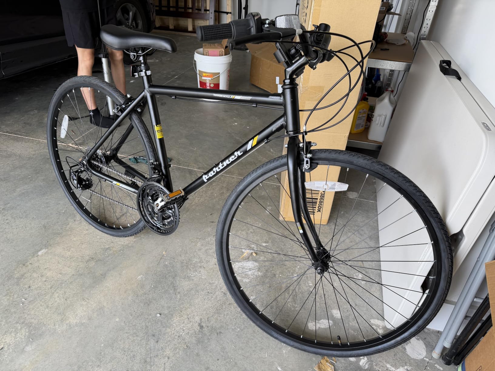 Goplus Hybrid Bike, 18-Speed 700C Urban Commuter Bicycle, Shimano Drivetrain, Lightweight Aluminum Frame, Dual Caliper Brakes, Phone Holder, 85% Pre-Assembled City Bicycle for Men Women Adult customer photo 2