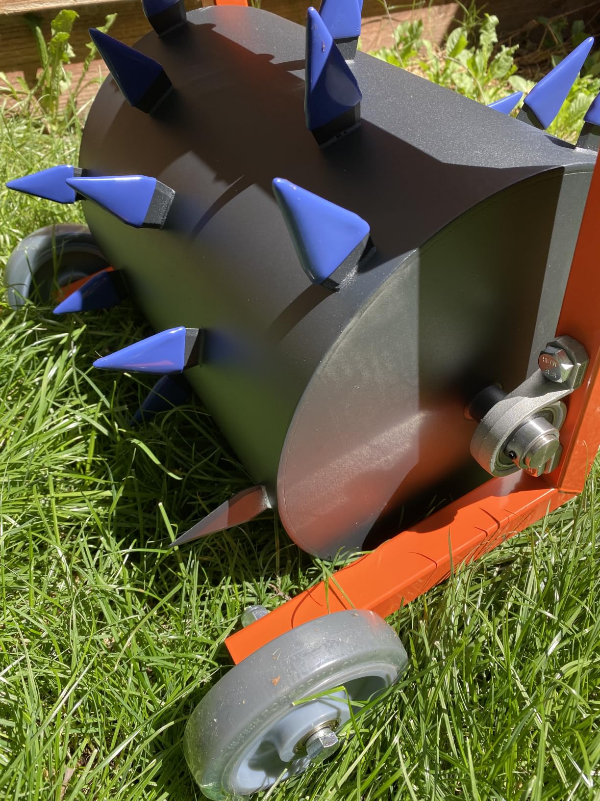 Rolling Lawn Aerator Grass Aerator, Steel Spike Roller Aerators Push Manual Lawn Aerators Machine, Rotary Aeration Tool for Lawns Soil Aerating, Aerator Lawn Tool for Garden Yard Turf Care - Orange customer photo 1