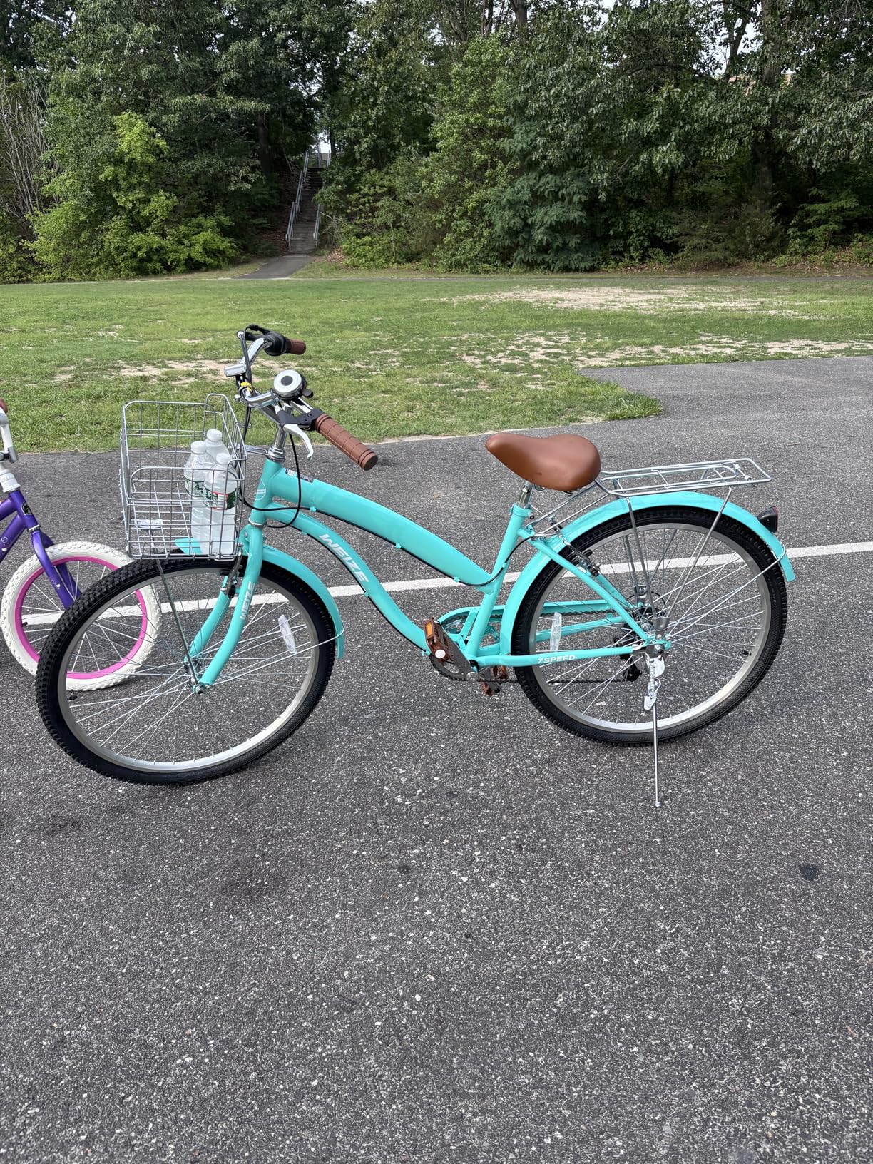 WEIZE Beach Cruiser Bike, 24 26 inch Commuter Bicycle for Adult Men and Women, High-Carbon Steel/Front & Rear Fenders, Comfortable City Bikes with Rear Rack, Ergonomic Upright Design customer photo 1