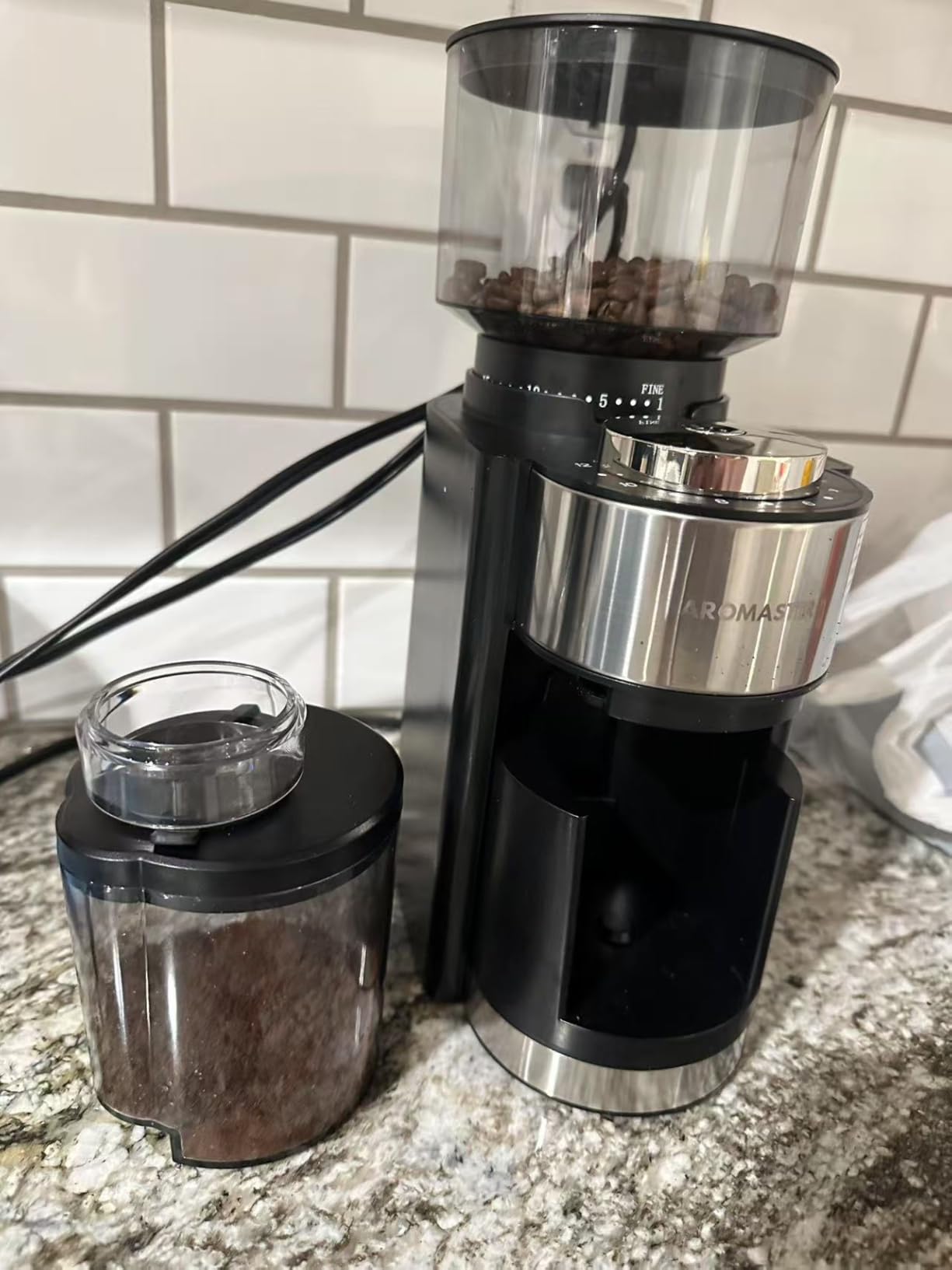 Aromaster Burr Coffee Grinder, 25 Settings, 2-12 Cups, Anti-Static, Black | Stainless Steel, Removable Burr, Brush for Easy Cleaning, Coffee Grinder for Espresso French Press Home Use, Compact, Quiet customer photo 2
