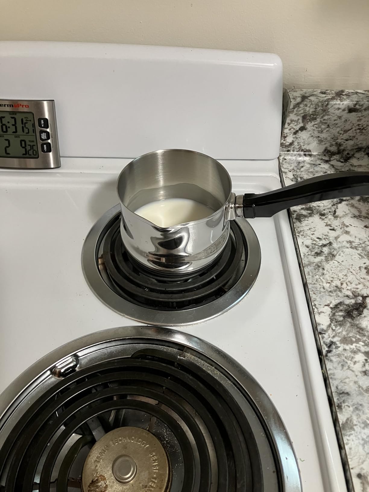 Farberware Classic Series Stainless Steel Saute Pan with Lid, 2.75 Qt | Large pan with lid, frying pan stainless steel, dishwasher-safe, oven safe pan to 350F, stainless steel cookware, silver customer photo 1