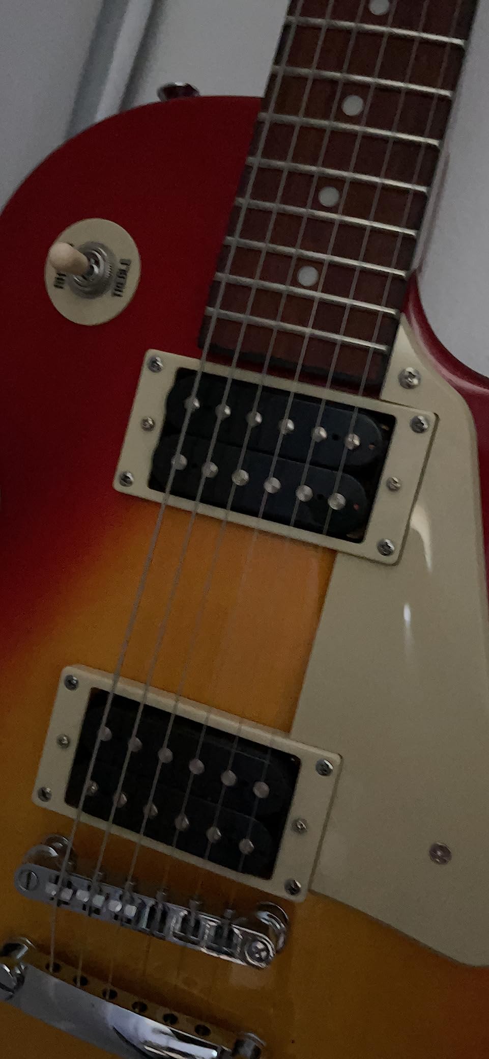 Epiphone Les Paul 100 E1 Electric Guitar, Ebony customer photo 2