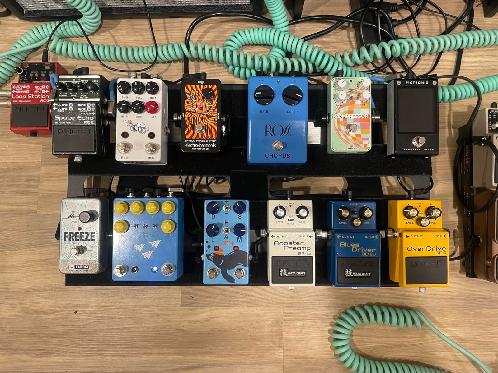BOSS OD-3 | Compact Overdrive Pedal | Unique Overdrive Circuitry | Warm, Dynamic Tone with Amp-Like Feel customer photo 2