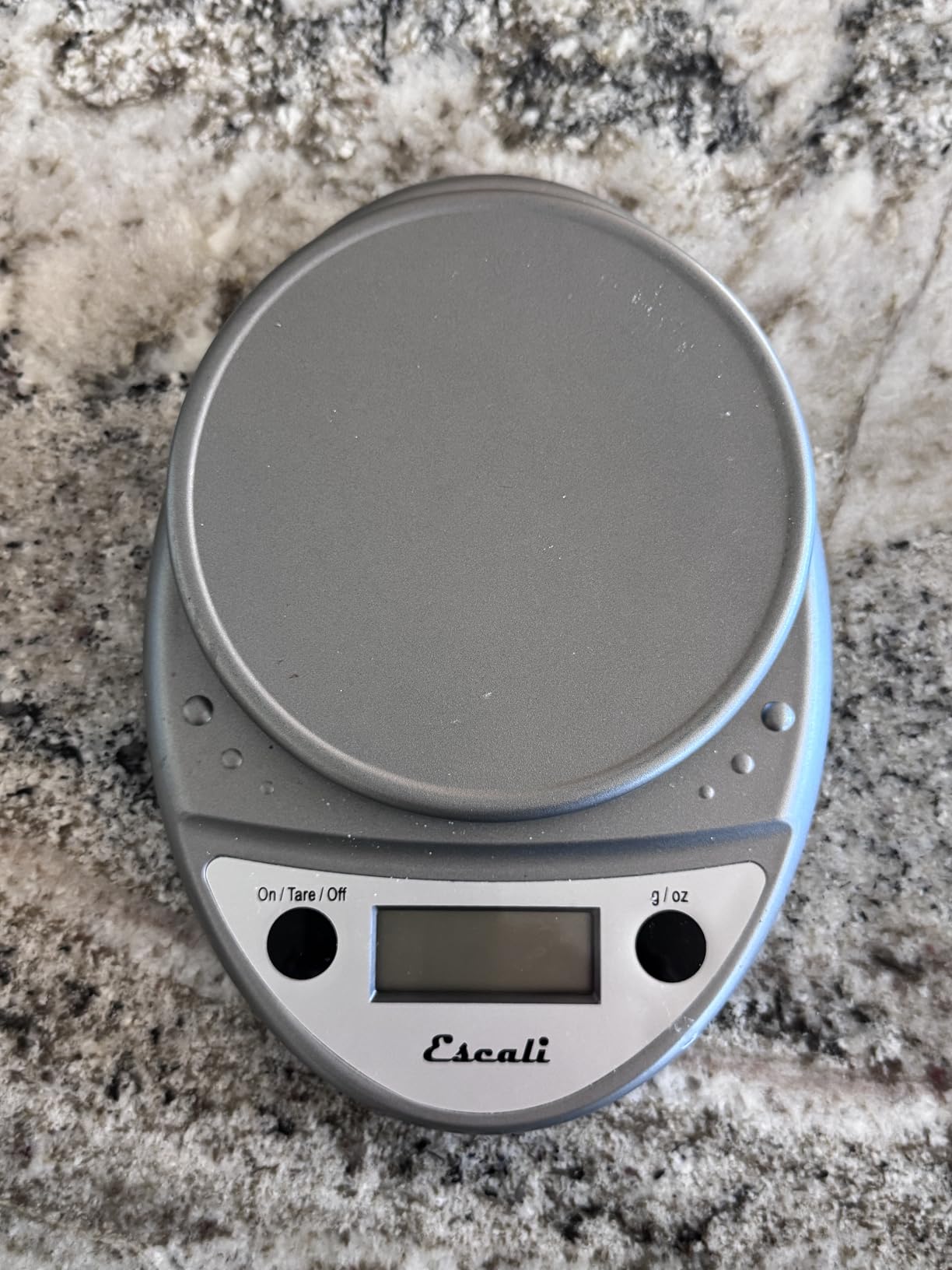 Escali Primo Digital Food Scale Multi-Functional Kitchen Scale and Baking Scale for Precise Weight Measuring and Portion Control, 8.5 x 6 x 1.5 inches, Chrome customer photo 1