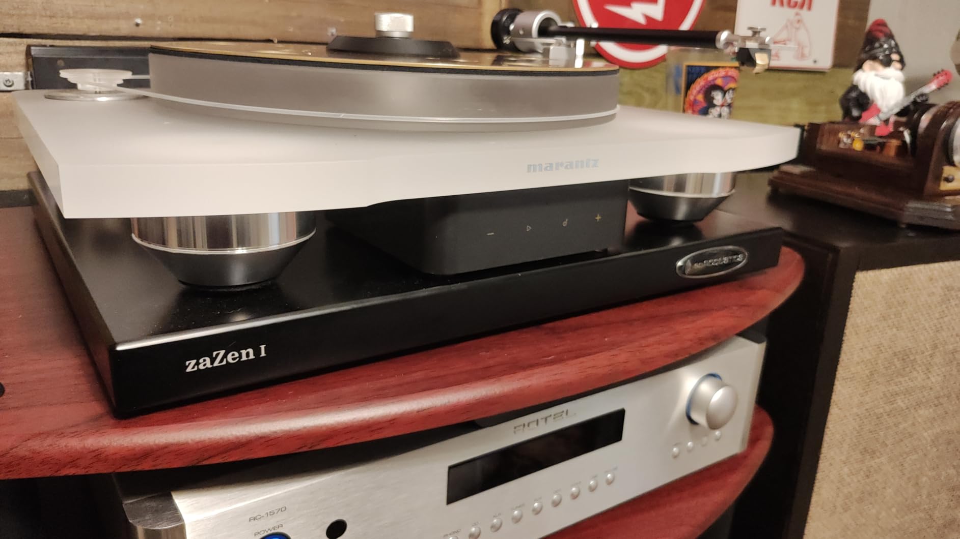 Marantz TT-15S1 Manual Belt-Drive Premium Turntable with Cartridge Included | Floating Motor for Low-Vibration & Low-Resonance | A Smart, Stylish Option for Vintage Vinyl Records customer photo 1