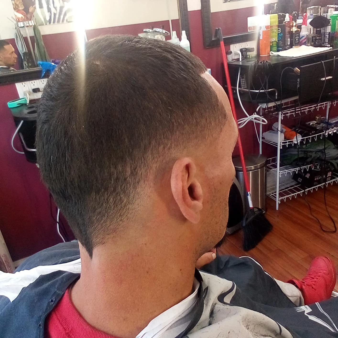 Wahl Professional Senior Clipper, V9000 Motor, Corded Heavy-Duty Design for Tapering, Fading, and Blending customer photo 1