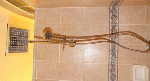 Delta Faucet 7-Spray Touch-Clean Hand Held Shower Head with Hose, Chrome 75700 customer photo 2