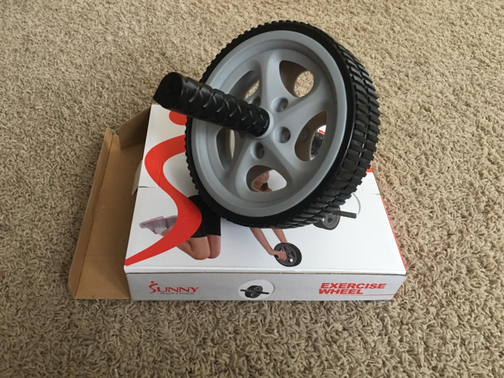 Sunny Health & Fitness Ab Roller Exercise Wheel for Core Training customer photo 2