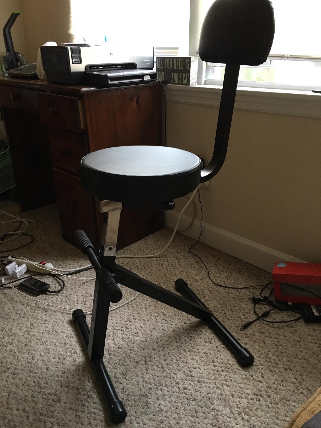 On-Stage DT8500 Guitar/Keyboard Throne (Seating for Keyboards, Pianos, Synths, Organs, and Guitars, Adjustable Height, Padded Backrest, Cushioned Seat, Built-in Footrest, Rubber Feet, Metal, Black) customer photo 1