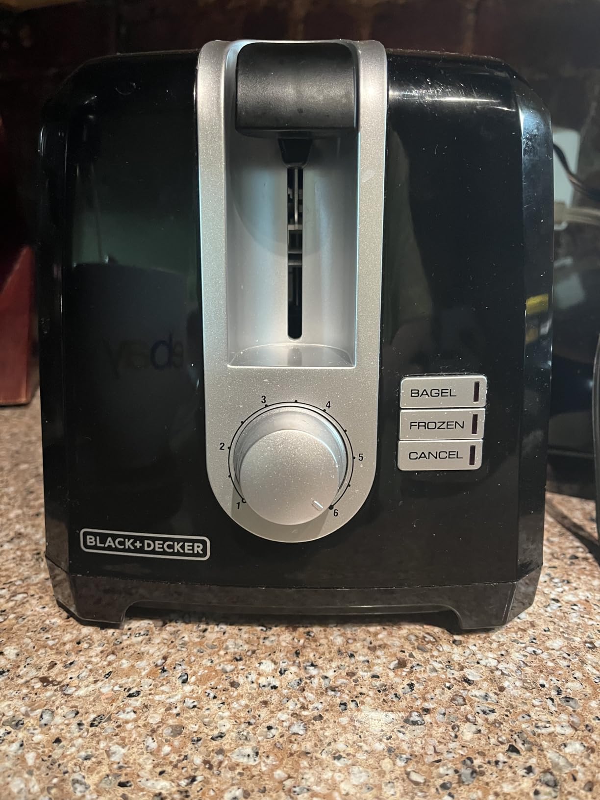 BLACK+DECKER 2-Slice Toaster with Extra-Wide Slots customer photo 1