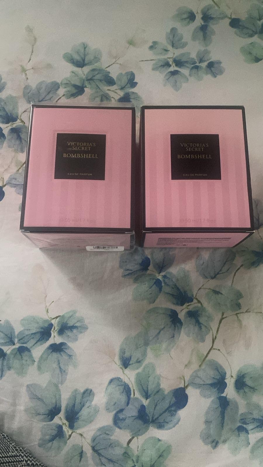 Victoria's Secret Bombshell Eau de Parfum, Bombshell - 1.7 fl oz customer photo 2