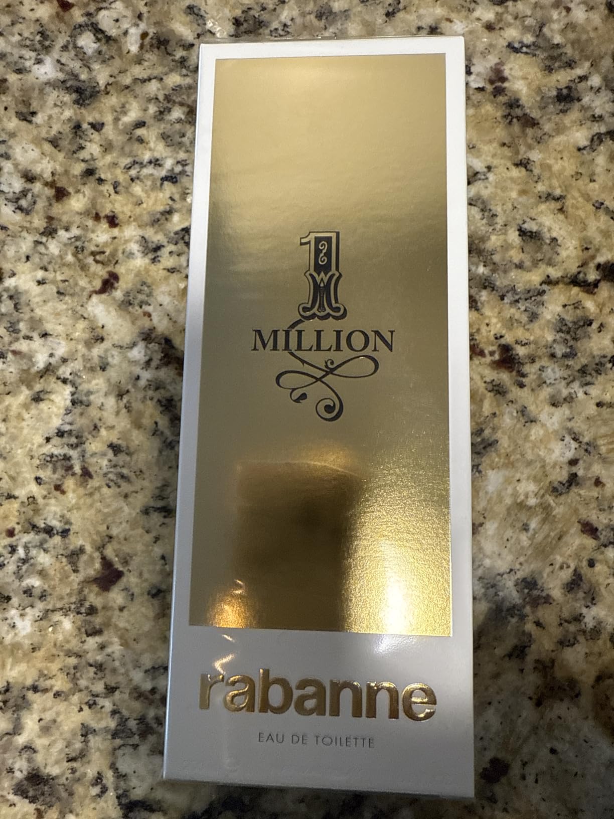 Rabanne 1 Million Eau de Toilette - Long Lasting Designer Fragrance for Men with Mandarin, Cinnamon & Amber customer photo 1