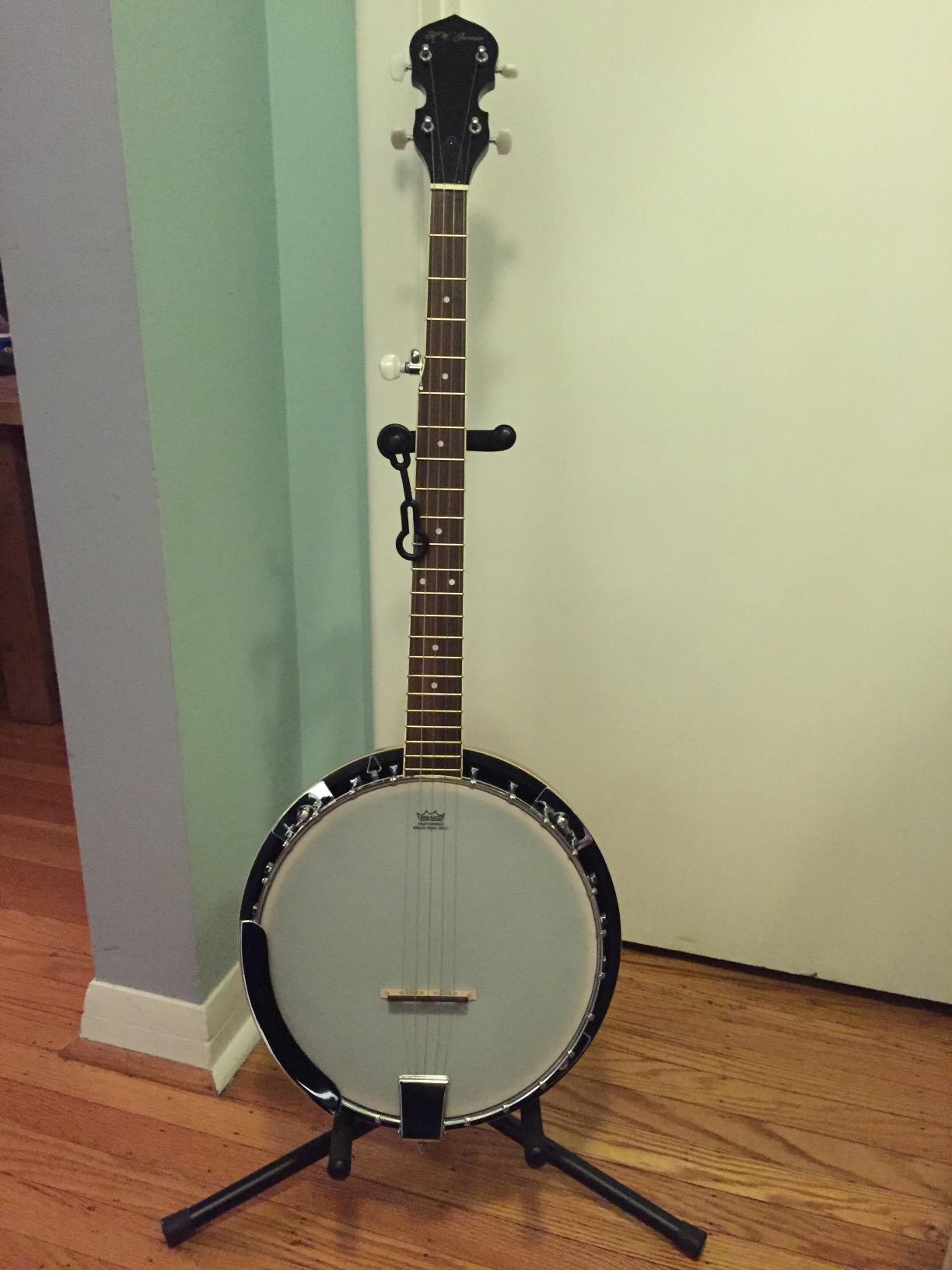 Jameson Guitars 5-String Banjo 24 Bracket with Closed Solid Back and Geared 5th Tuner customer photo 2
