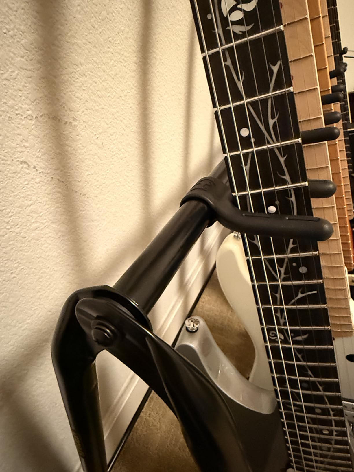 Hercules Stands Guitar Rack - 3 Space customer photo 2