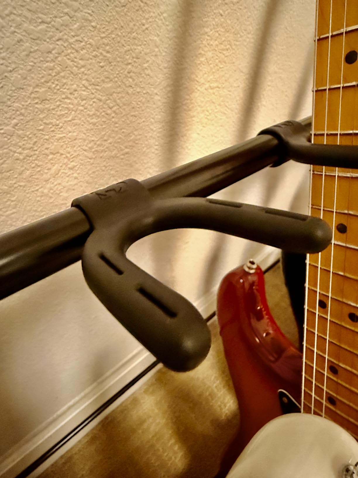 Hercules Stands GS525B 5 Space Guitar Rack customer photo 1