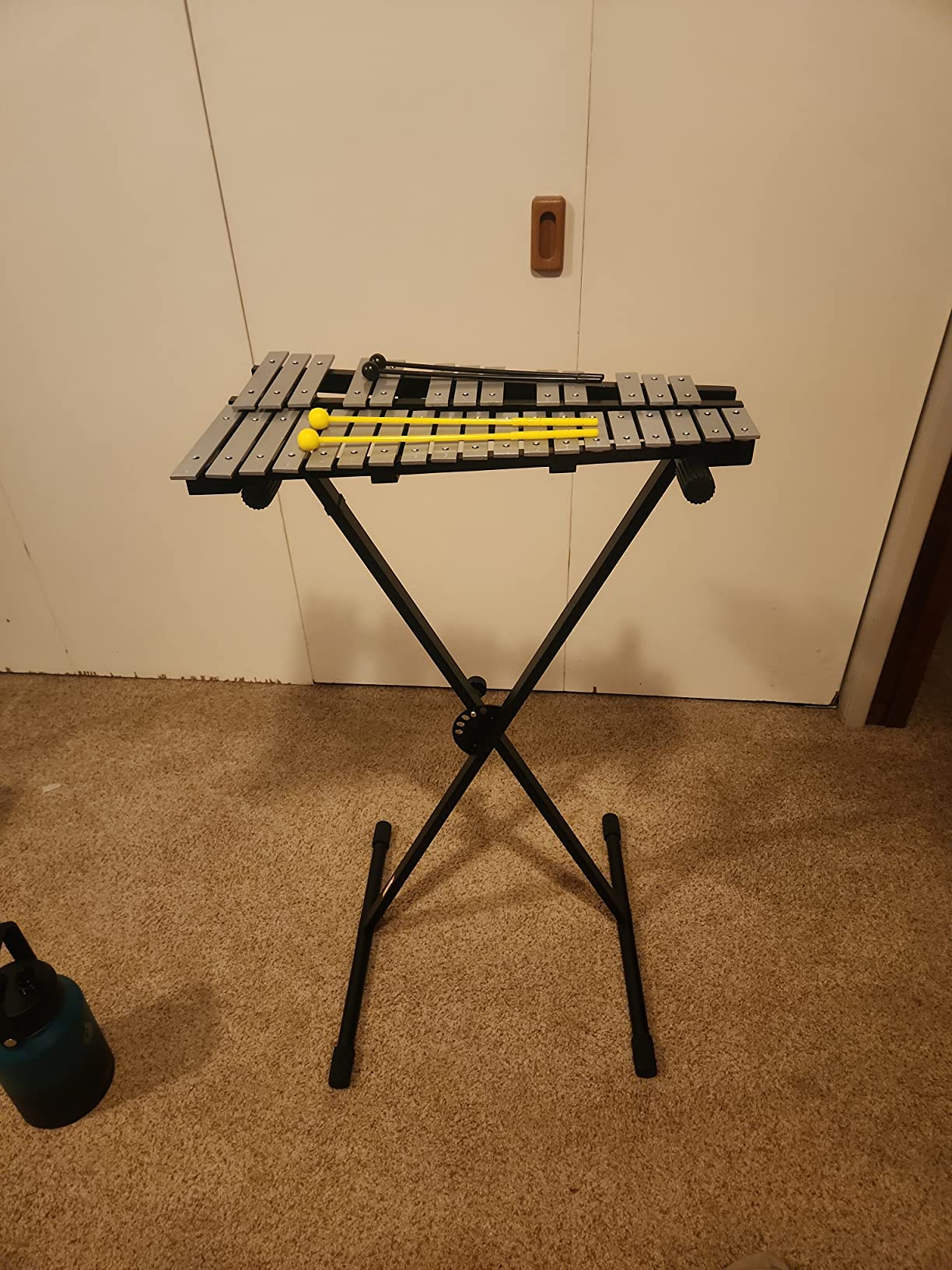 Stage Rocker Single-X Style Classic Folding Keyboard & Digital Piano Stand, Adjustable Width & Height, Durable & Sturdy, Easy to Assemble for Travel/Storage, Sleek Black, Powered by Hamilton(SR524000) customer photo 1