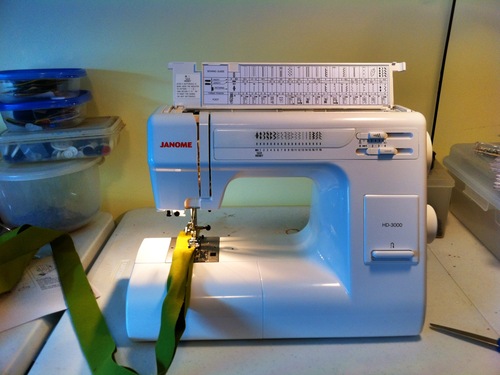 Janome HD3000 Heavy-Duty Sewing Machine with 18 Built-in Stitches + Hard Case | 18 Built-in Stitches + Hard Case customer photo 2