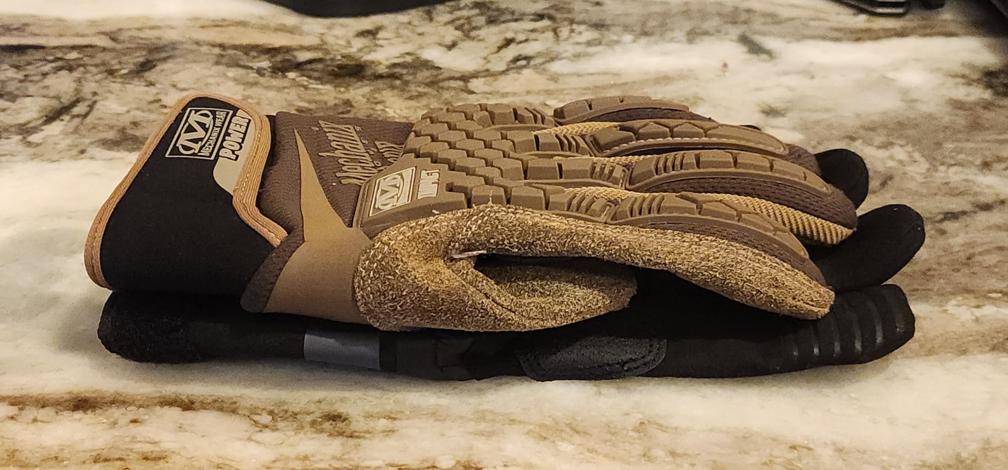 Mechanix Wear M-Pact Touchscreen Work Gloves, Large, Black | Impact-Resistant & Breathable Safety Gloves for Men, Machine Washable with Anti-Slip Grip for Heavy Duty Use customer photo 2