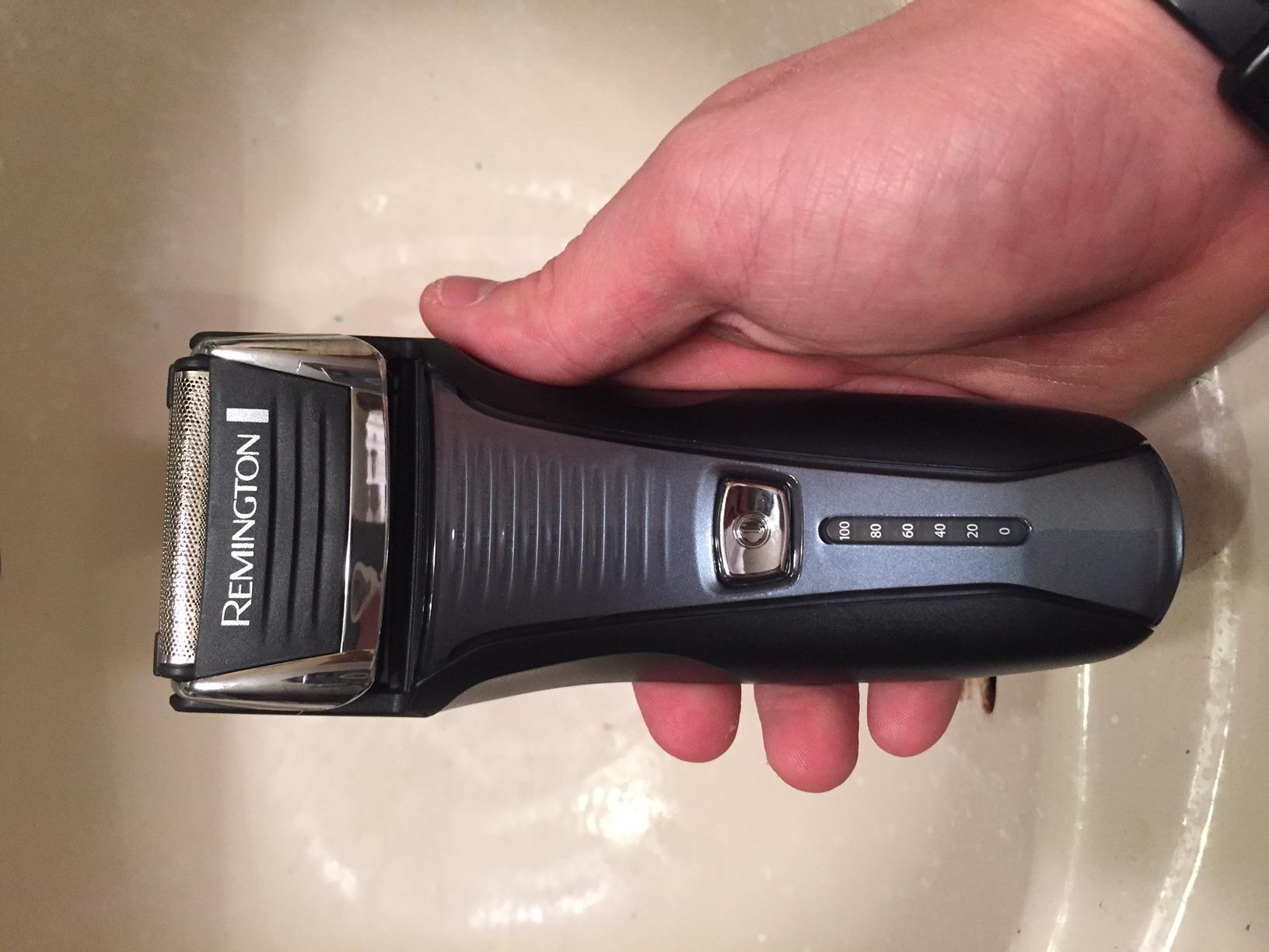Remington F5 Power Series Foil Shaver for Men, Cordless Rechargeable Razor | Close, Comfortable Shave Every Time, Pivot & FlexFoil Technology, Pop-Up Trimmer for Detailing, Lightweight Handheld Design customer photo 1