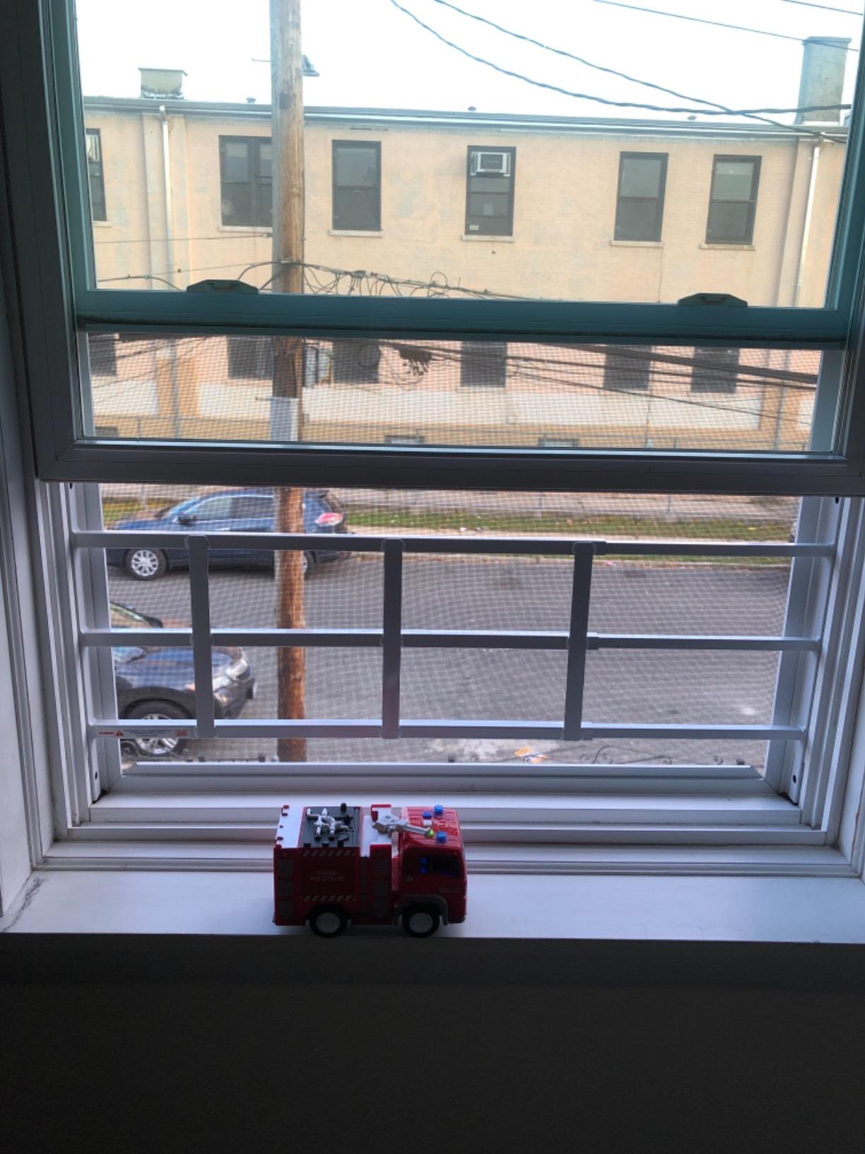 Segal S 4752 Fixed Window Guard - Adjustable Child Safety Window Guard Prevents Accidental Falls, Tamper Resistant Screws Included, Non-Egress, White, 23-1/2 to 38 In. W x 15-1/4 In. H (Single Pack) customer photo 1