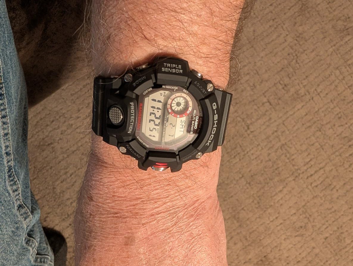 Casio Rangeman GW-9400 Men's Tough Solar Sport Watch customer photo 2