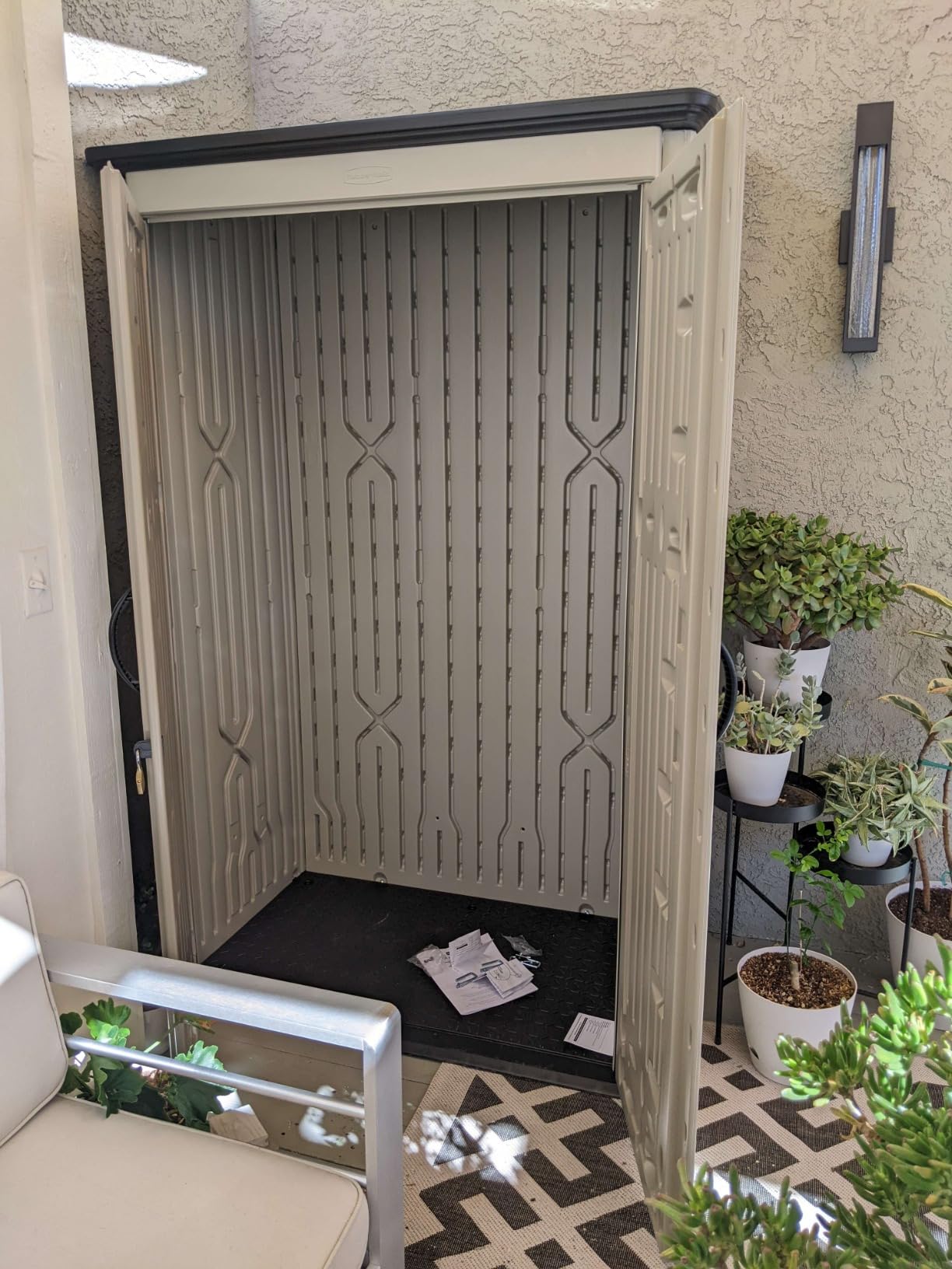 Rubbermaid Vertical Resin Outdoor Storage Shed With Floor (4 x 2.5 Ft) Weather Resistant Beige/Brown Organization for Home/Backyard/Pool Chemicals/Toys/Garden Tools/Porch/Patio Cushions customer photo 1