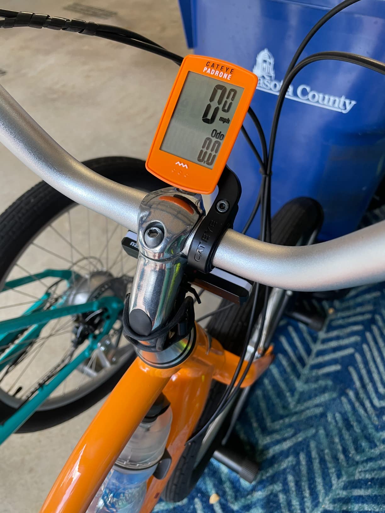 CATEYE Padrone Wireless Bike Computer - Oversized Display Cyclocomputer, Wireless Speedometer & Odometer, FlexTight Mount, Auto Start/Stop, Programmable Odometer customer photo 2