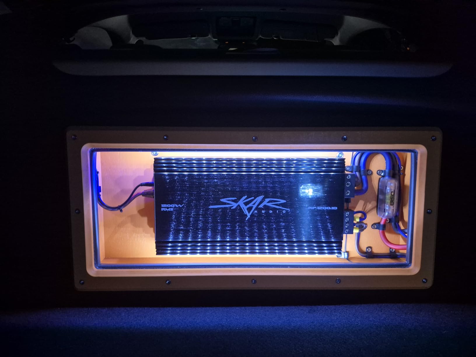 Skar Audio RP-1500.1D Monoblock Class D MOSFET Amplifier with Remote Subwoofer Level Control, 1500W customer photo 1