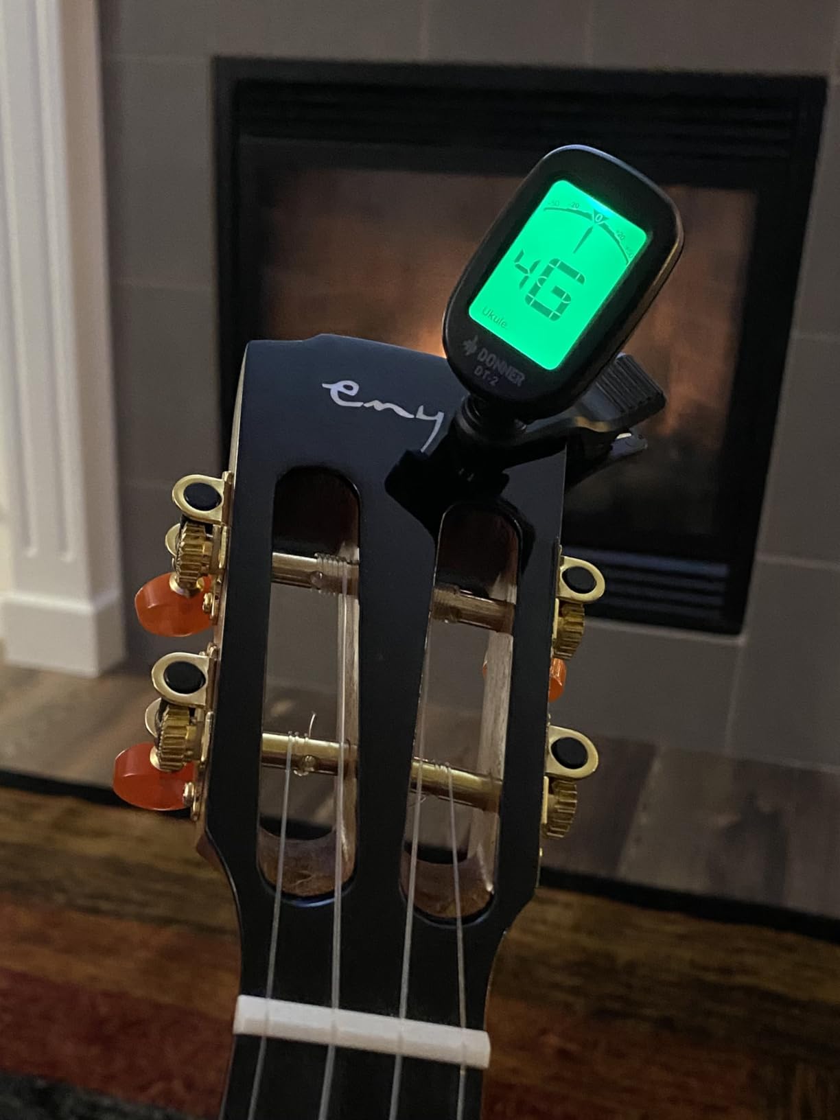 Donner Guitar Tuner Clip on-Accurate Chromatic,Acoustic Guitar Bass Violin Ukulele Tuner DT-2 customer photo 2