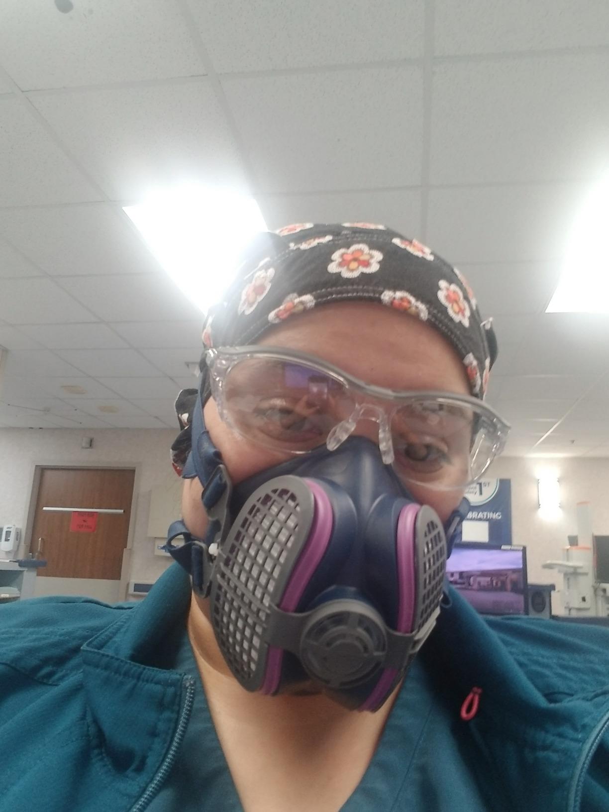 GVS SPR457 Elipse P100 Dust Half Mask Respirator with replaceable and reusable filters included, blue, m/l size customer photo 1