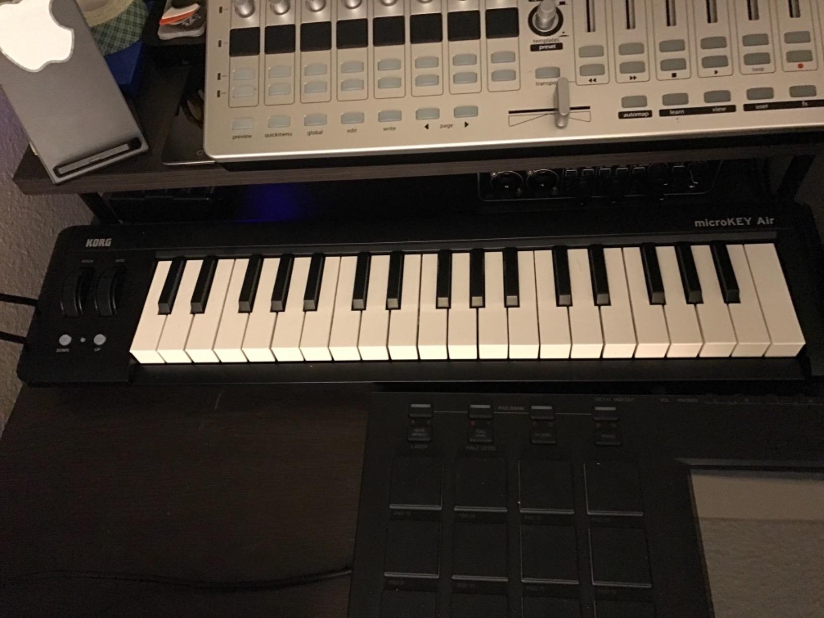 Korg MicroKEY Air 49 - Key Bluetooth & USB MIDI Controller customer photo 2