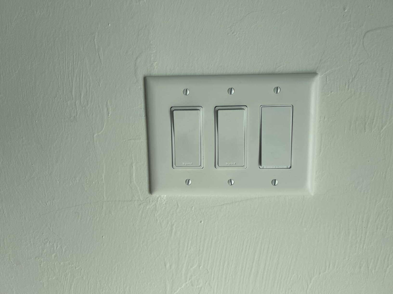 Kasa Smart Light Switch, Single Pole, Need Neutral Wire, HS200 | 2.4GHz Wi-Fi, Works with Alexa & Google Home, UL Certified, No Hub Required, White customer photo 1