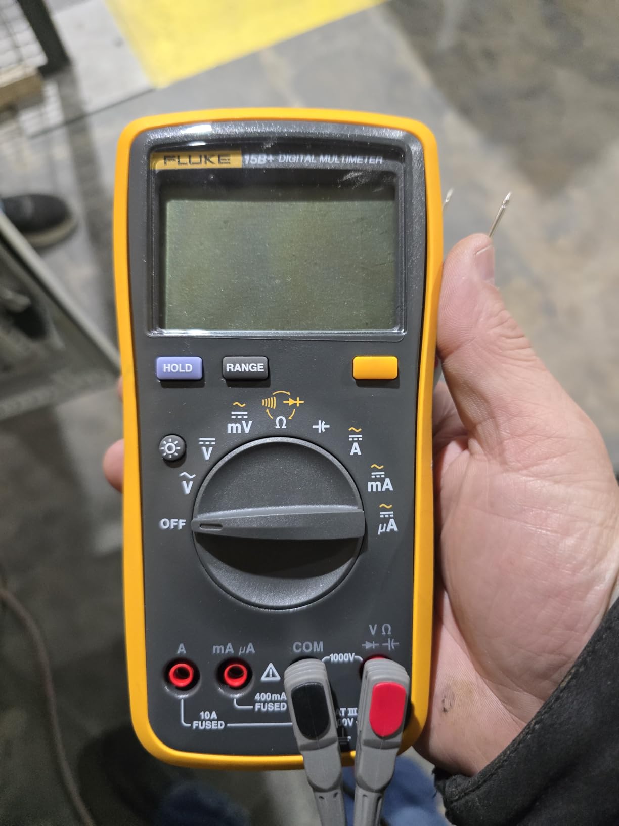 Fluke 15B+ Digital Multimeter, for Electrical Applications, Measures AC/DC Voltage and Current Measurements up to 1000V and 10A, Along with Resistance, Continuity, Diode, and Capacitance Capabilities customer photo 1