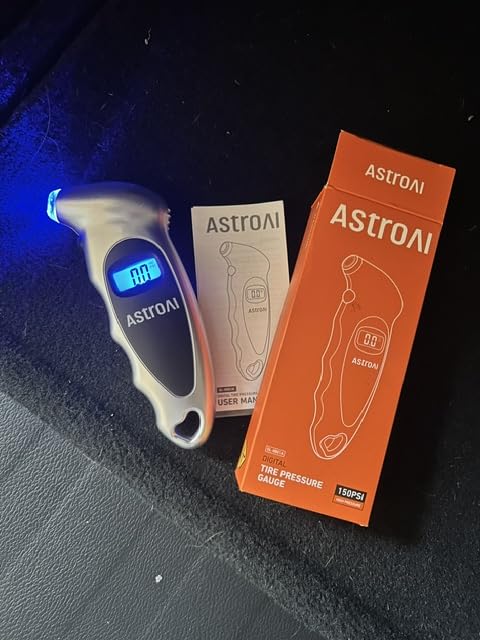 AstroAI Digital Tire Pressure Gauge 150PSI, ±1PSI Accuracy for Car Truck | Industrial Tire Gauge Calibrated to ANSI B40.7 with 4 Settings for Motorcycle Bikes, Silver customer photo 1