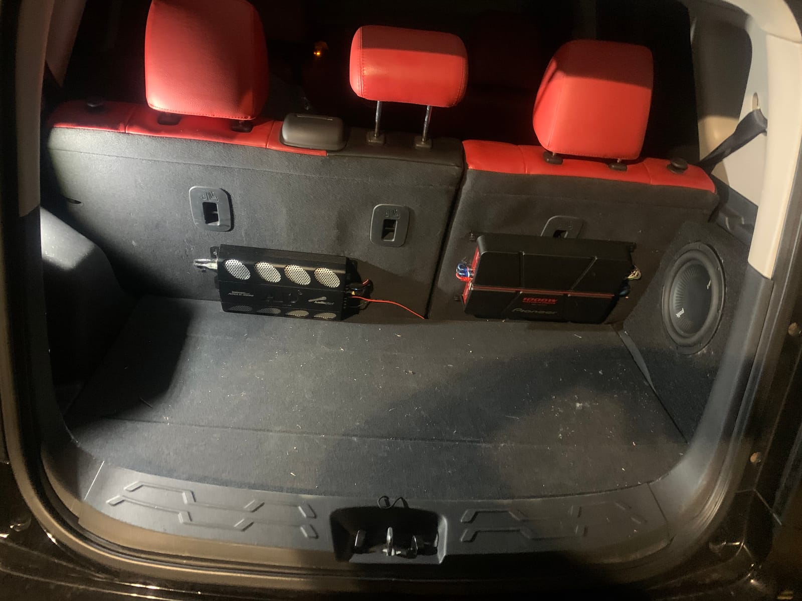 Pioneer GM-A6704 1000W Max Class AB Bridgeable 4-Channel Car Amplifier | High-/Low-Pass Filters customer photo 1